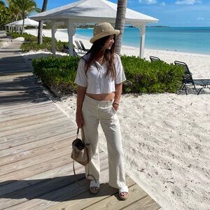 Meet your Posher, Layna